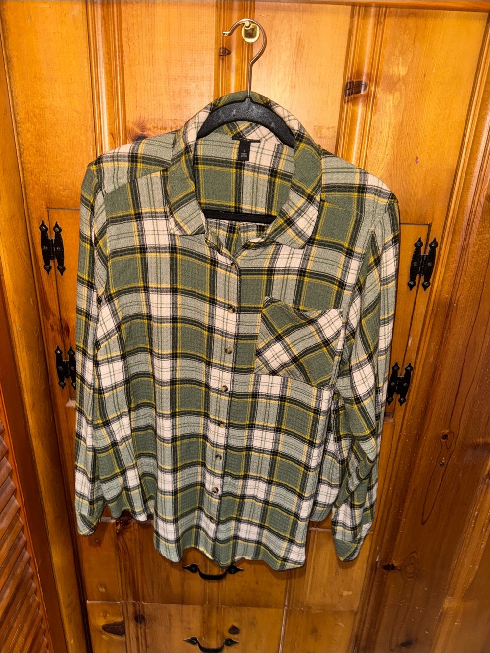 Torrid Green & Cream Plaid Button-Down Flannel Shirt